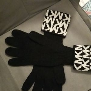 Michael Kors gloves